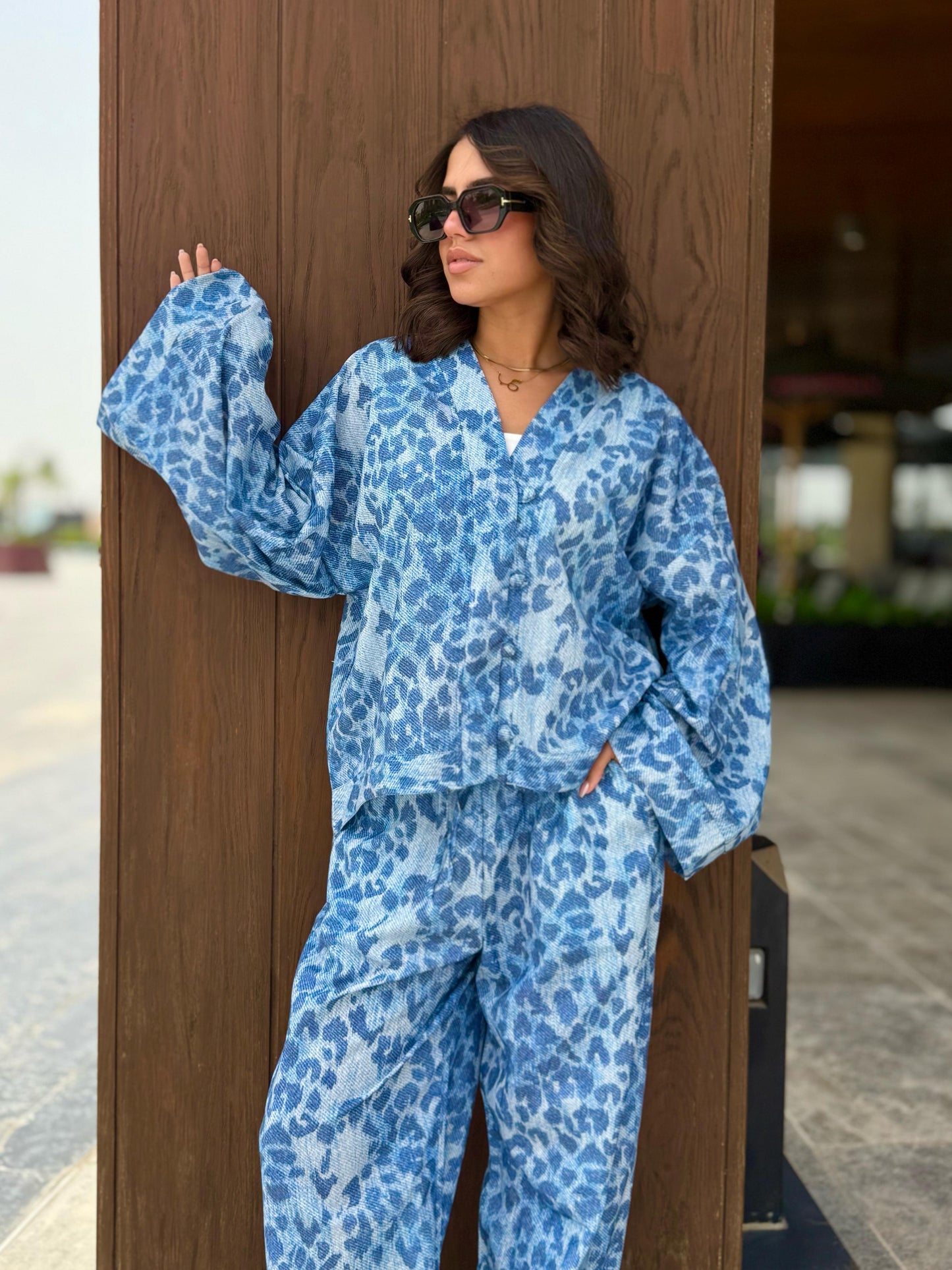 Leopard linen set in blue